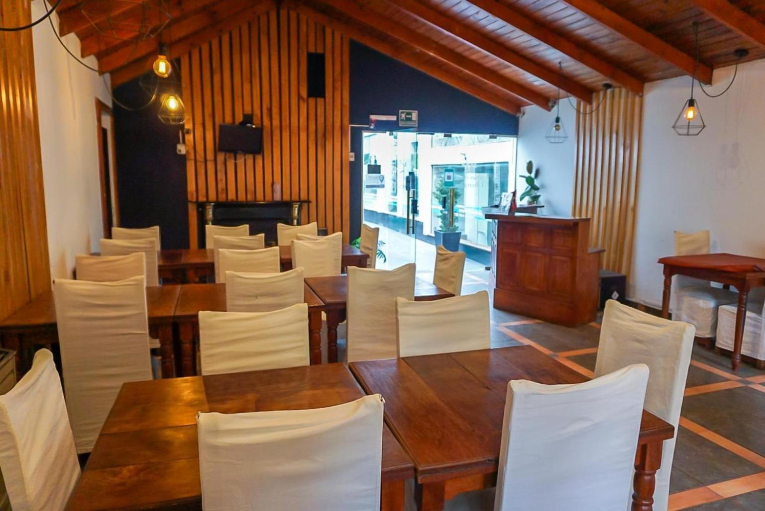 Apart Hotel Libertador El Calafate Eksteriør billede
