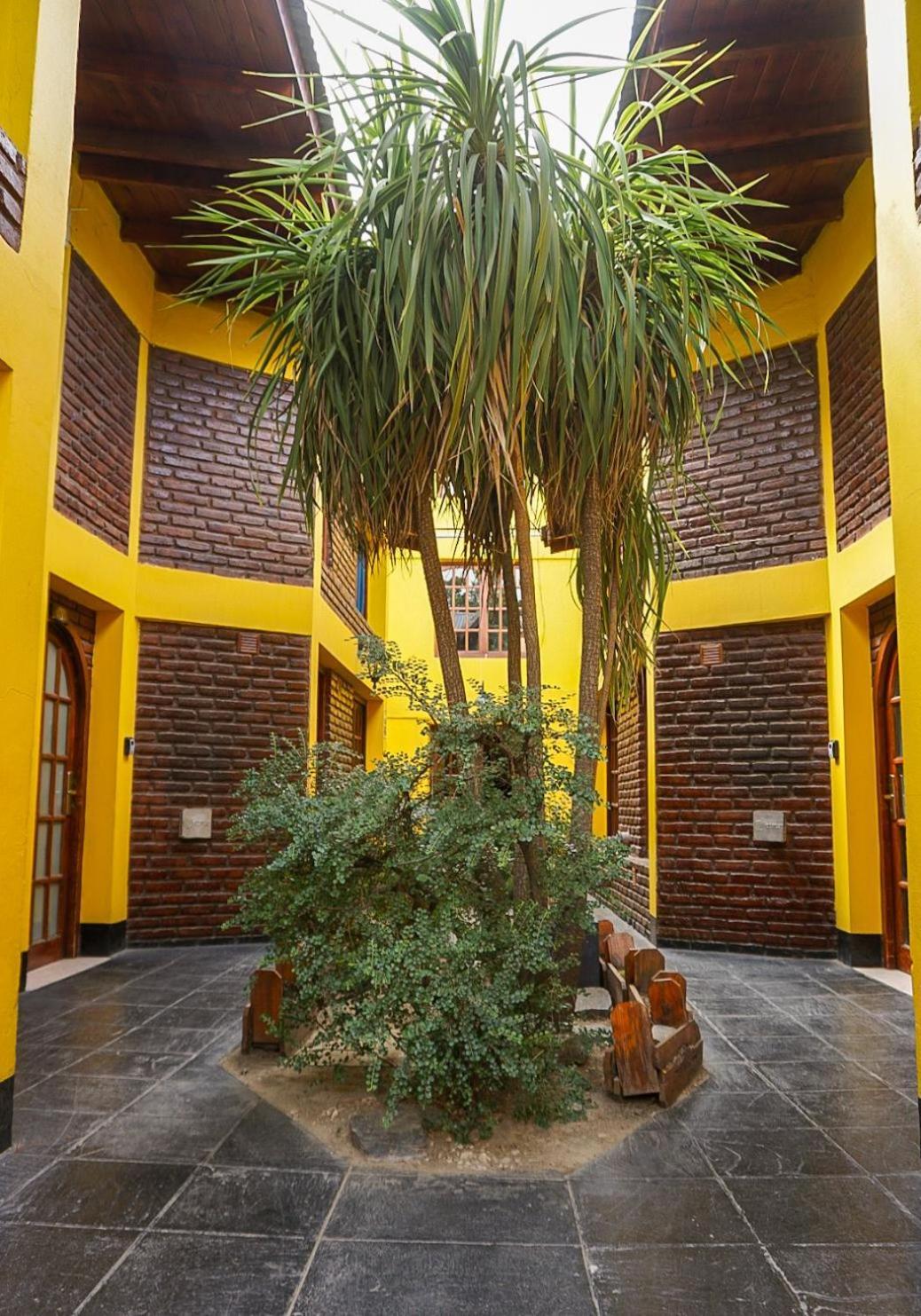 Apart Hotel Libertador El Calafate Eksteriør billede