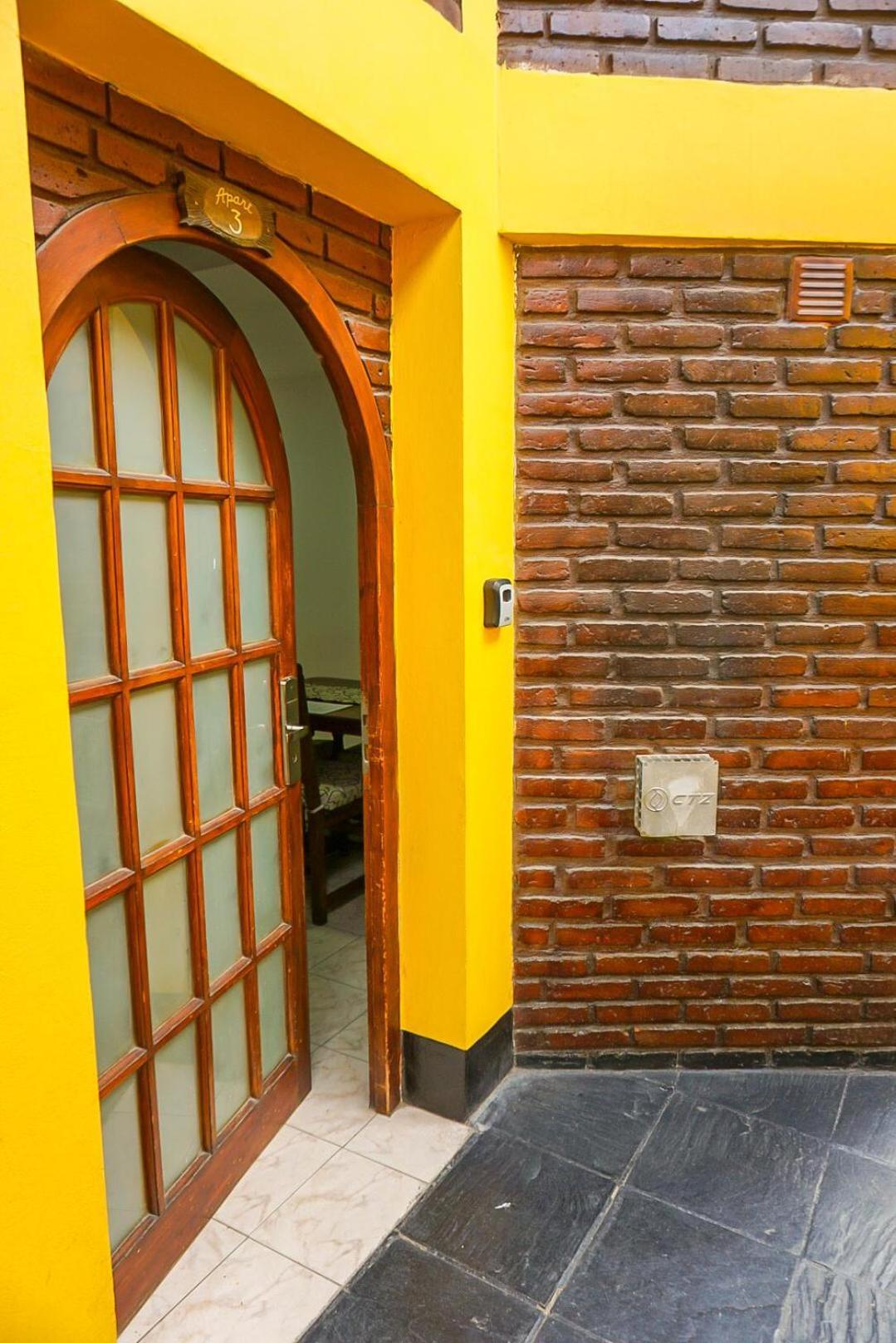Apart Hotel Libertador El Calafate Eksteriør billede