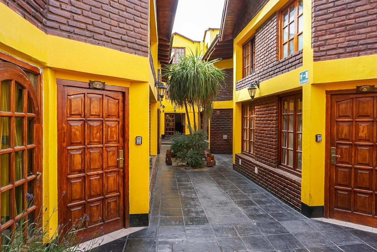 Apart Hotel Libertador El Calafate Eksteriør billede